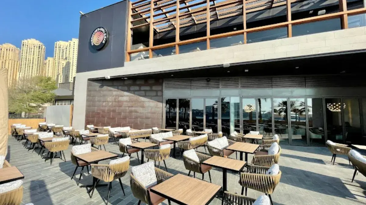 رستوران ساحلی هوریکان