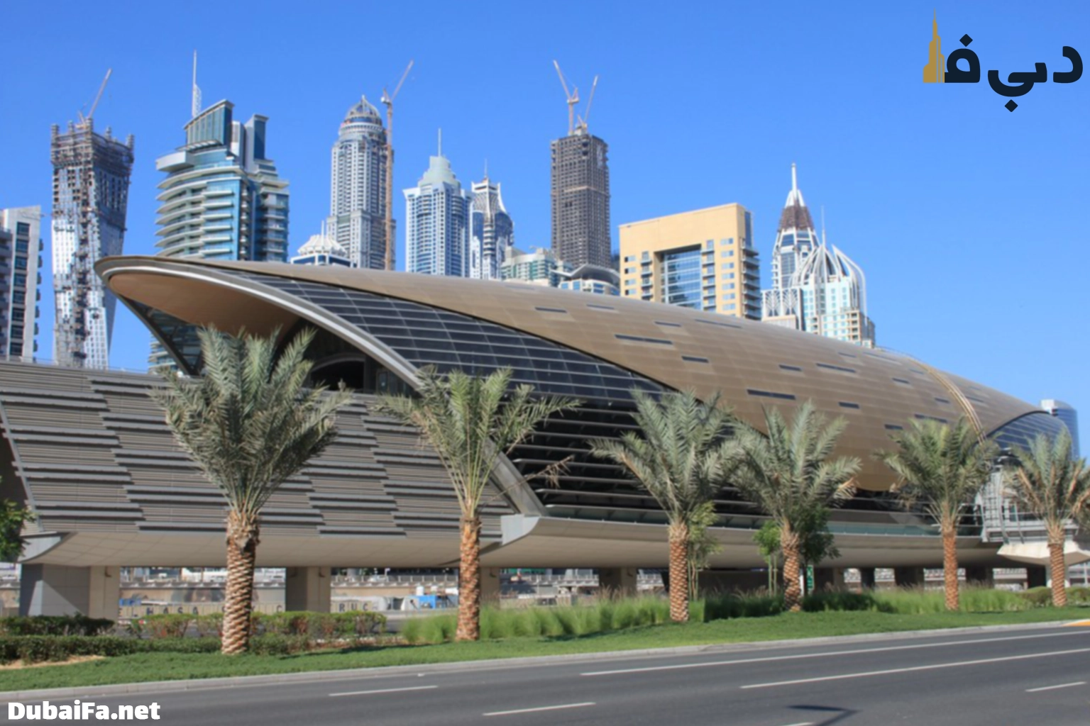 ایستگاه مترو دبی مارینا